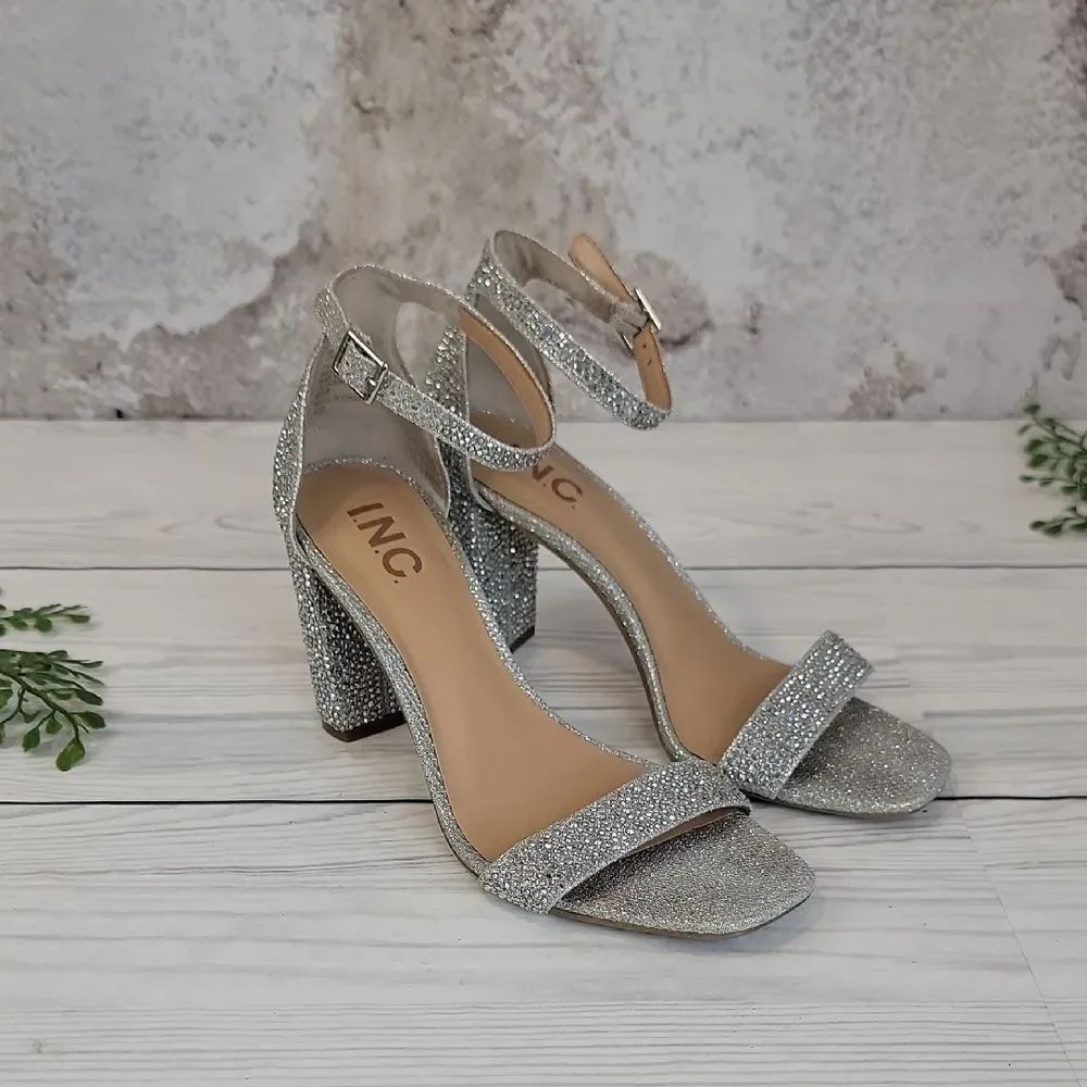 INC International Concepts Lexini Women's Sparkling Silver Heels Size 6M